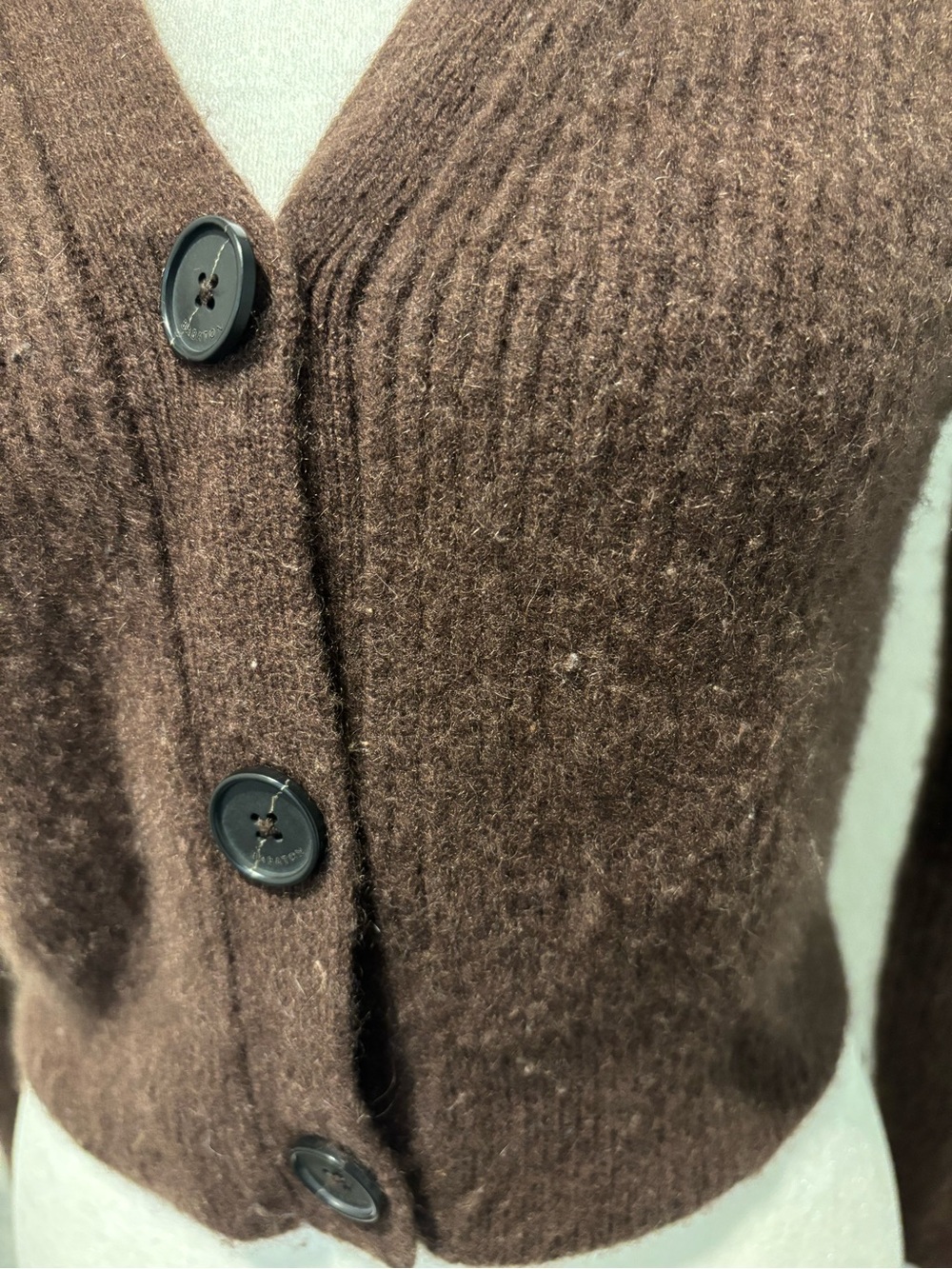 Aritzia Babaton Luxe Cashmere Canberra Cardigan Coffee Bean Brown XS - Picture 5 of 8
